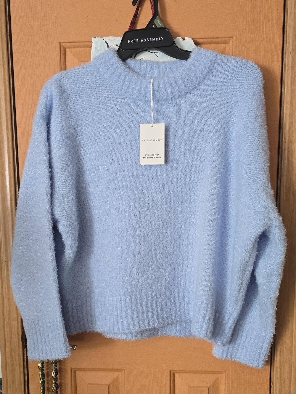 NWT. Light Baby Blue Cozy Fuzzy Women's Sweater Size 16/18 XL